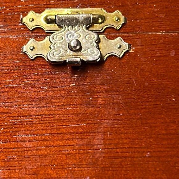 John Bull Brown Hand Made "Sir Winston" Prime Minister Cigar Storage Box 8x9 - Picture 11 of 11